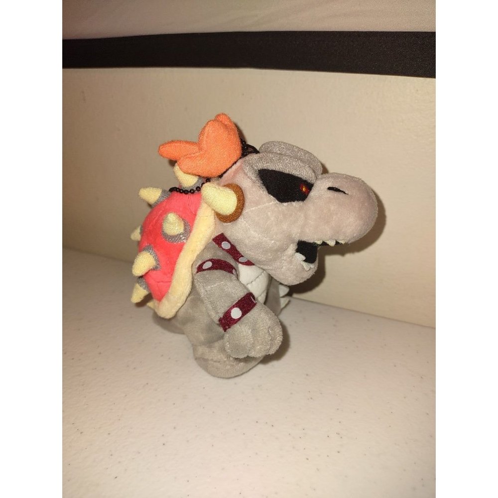 Super Mario Brothers Dry Bone Bowser 6" Plush Keychain